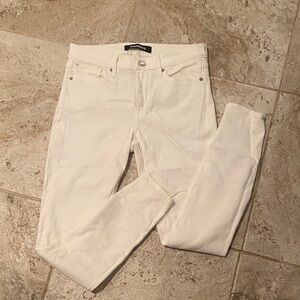 Express Classic White Denim Jeans